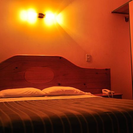 Hotel Rosas Лима Экстерьер фото